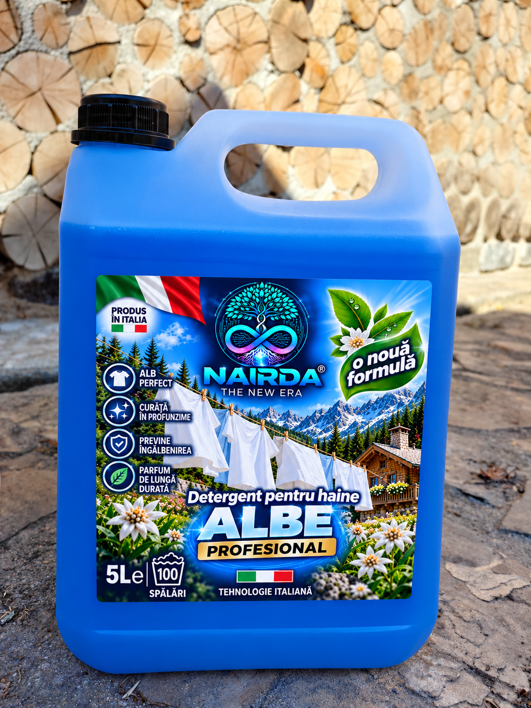 Detergent NAIRDA pentru haine albe, bidon albastru de 5 litri, fotografiat în aer liber